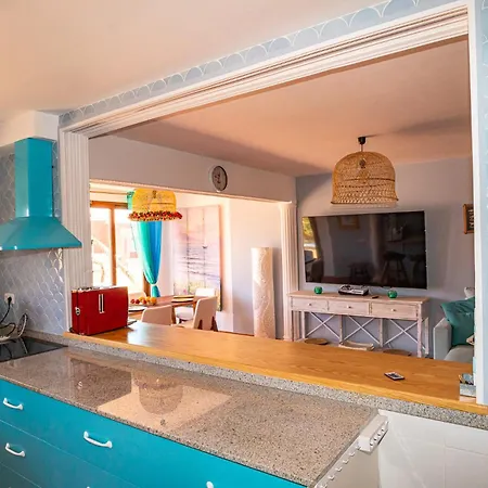 Villa Oceana - Cliffside Retreat