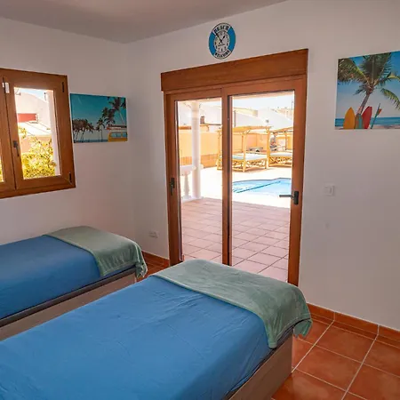 Villa Oceana - Cliffside Retreat