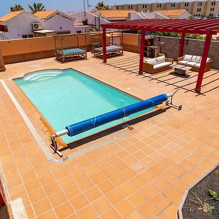 Villa Oceana - Cliffside Retreat